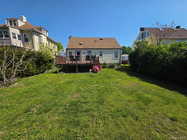 92 Edgewood Avenue, Yonkers, NY 10704