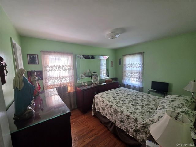 92 Edgewood Avenue, Yonkers, NY 10704