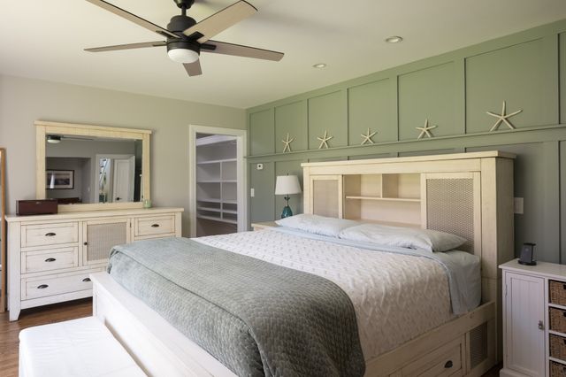 11 Walnut St, Freetown, MA 02702