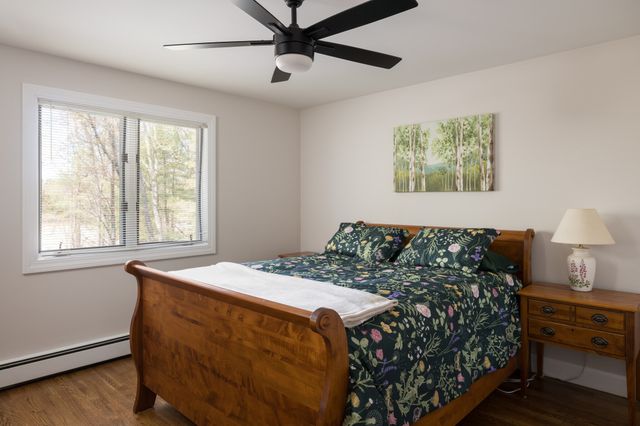 11 Walnut St, Freetown, MA 02702