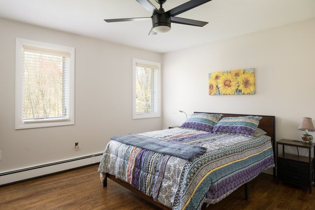 11 Walnut St, Freetown, MA 02702