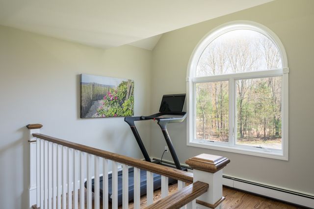 11 Walnut St, Freetown, MA 02702