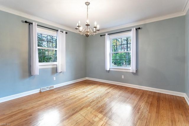 130 Stage RD, Newport News, VA 23606