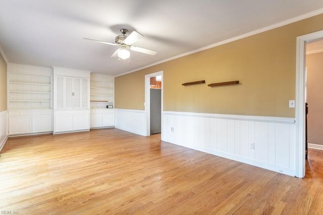 130 Stage RD, Newport News, VA 23606