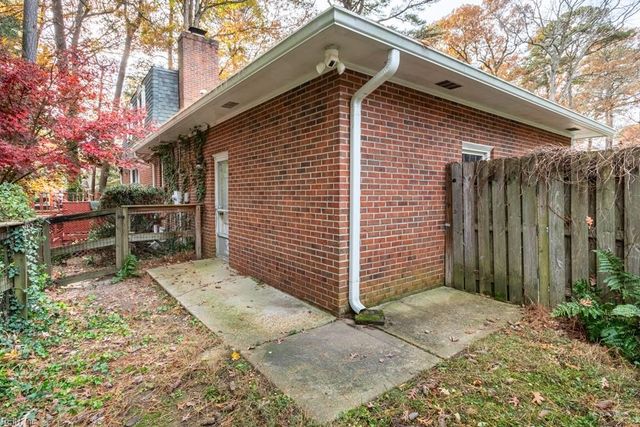 130 Stage RD, Newport News, VA 23606