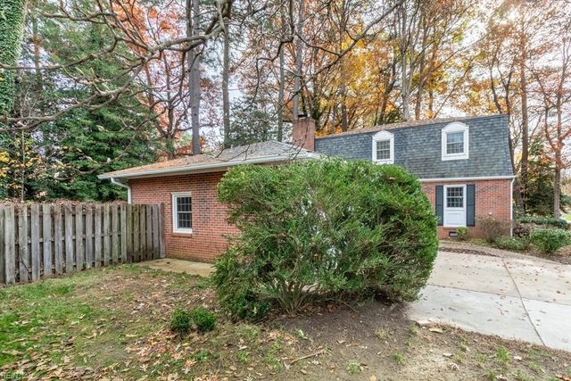 130 Stage RD, Newport News, VA 23606