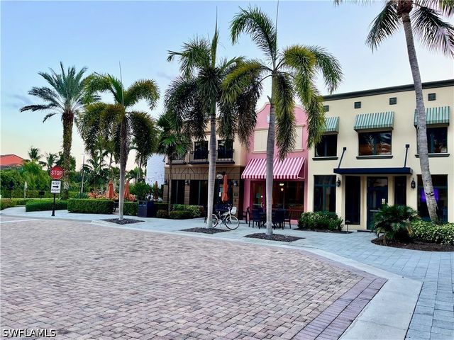 9126 Chula Vista ST 12301, Naples, FL 34113