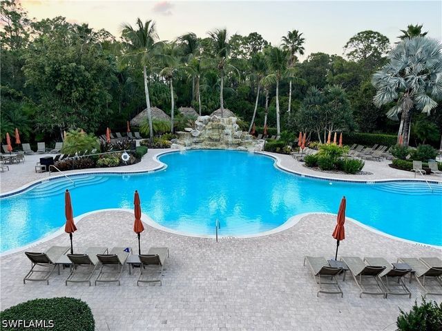 9126 Chula Vista ST 12301, Naples, FL 34113
