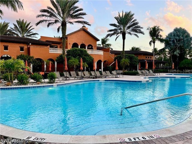 9126 Chula Vista ST 12301, Naples, FL 34113