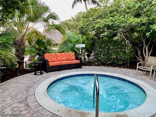 9126 Chula Vista ST 12301, Naples, FL 34113