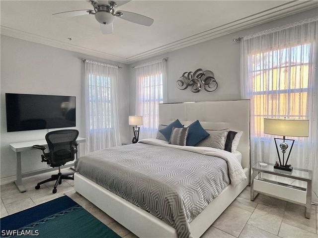 9126 Chula Vista ST 12301, Naples, FL 34113
