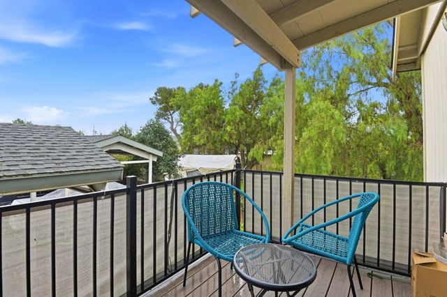 2155 2155 Chestnut St, Livermore, CA 94551