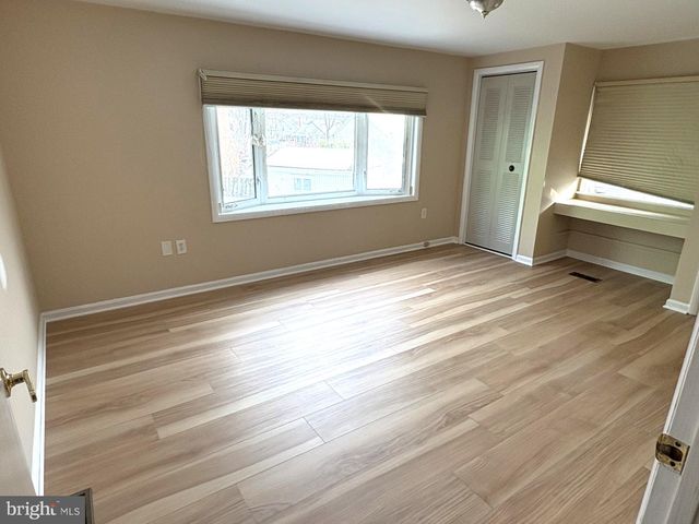 512 DENNIS AVE, Silver Spring, MD 20901