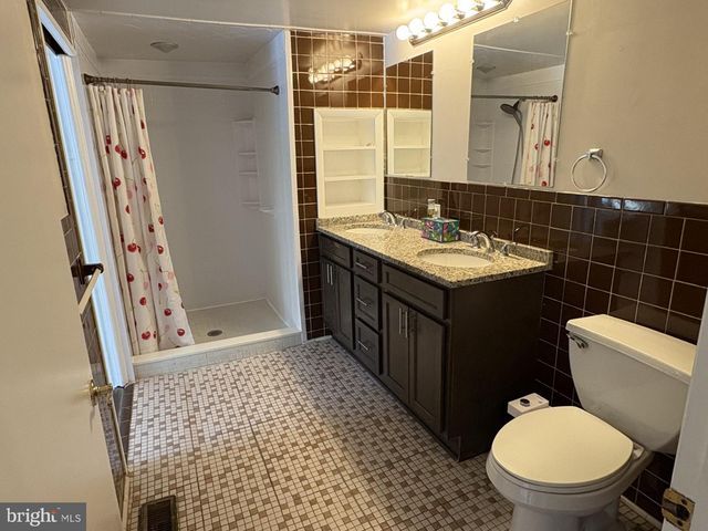 512 DENNIS AVE, Silver Spring, MD 20901