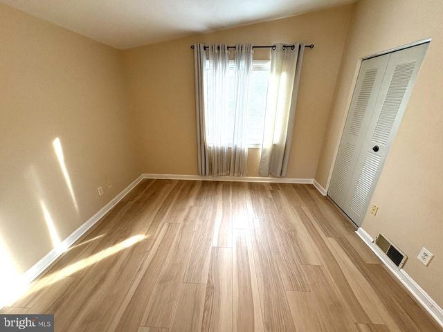 512 DENNIS AVE, Silver Spring, MD 20901