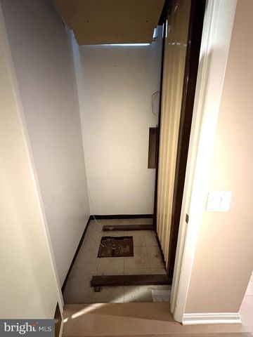 512 DENNIS AVE, Silver Spring, MD 20901