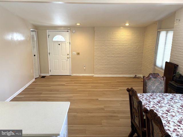 512 DENNIS AVE, Silver Spring, MD 20901