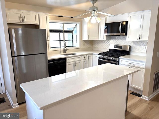 512 DENNIS AVE, Silver Spring, MD 20901