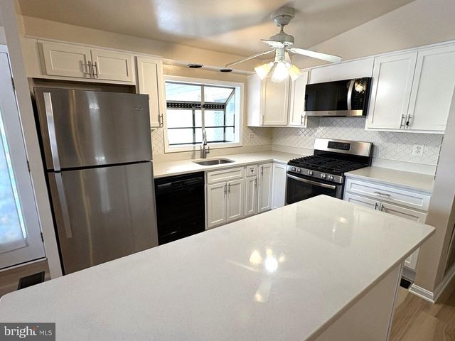 512 DENNIS AVE, Silver Spring, MD 20901