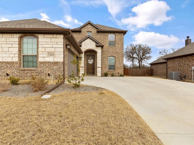 2501 Bunker Hill Drive, Burleson, TX 76028