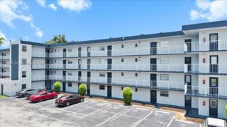 447 NE 195 th St 414, Miami, FL 33179