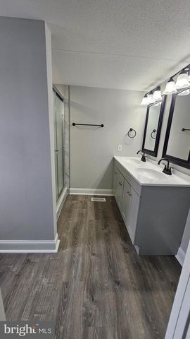 12 SUSAN ST, Stafford, VA 22556