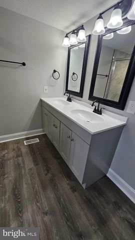 12 SUSAN ST, Stafford, VA 22556