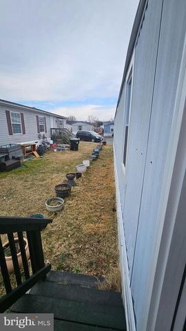 12 SUSAN ST, Stafford, VA 22556