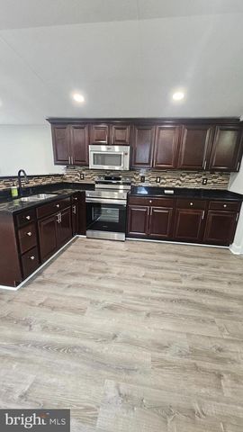 12 SUSAN ST, Stafford, VA 22556