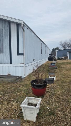12 SUSAN ST, Stafford, VA 22556