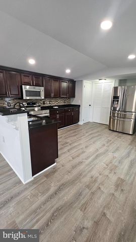12 SUSAN ST, Stafford, VA 22556