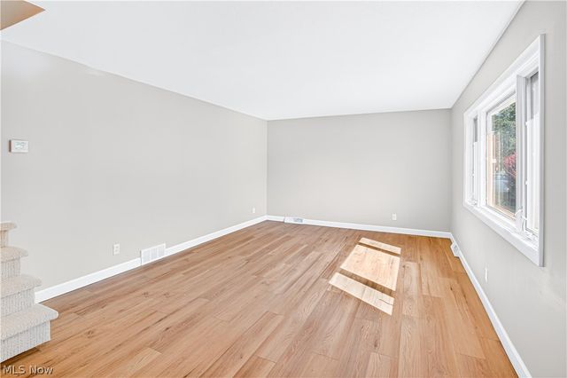 317 E 312th Street, Willowick, OH 44095