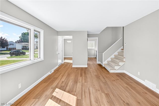 317 E 312th Street, Willowick, OH 44095
