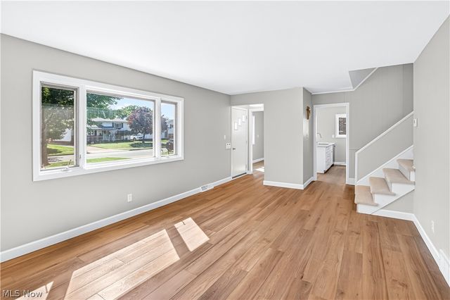 317 E 312th Street, Willowick, OH 44095