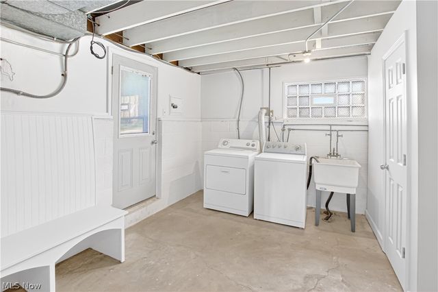 317 E 312th Street, Willowick, OH 44095