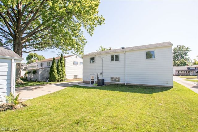 317 E 312th Street, Willowick, OH 44095