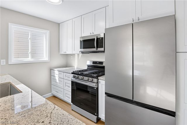 317 E 312th Street, Willowick, OH 44095