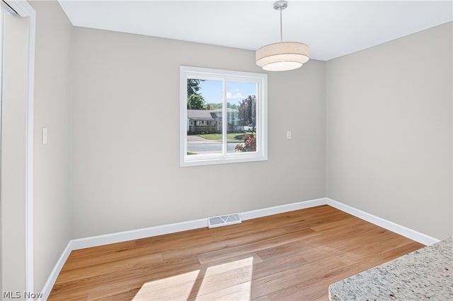 317 E 312th Street, Willowick, OH 44095