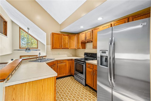 3 Rogler Farm Road, Smithfield, RI 02917