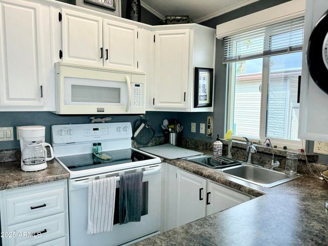 7750 E BROADWAY Road 677, Mesa, AZ 85208