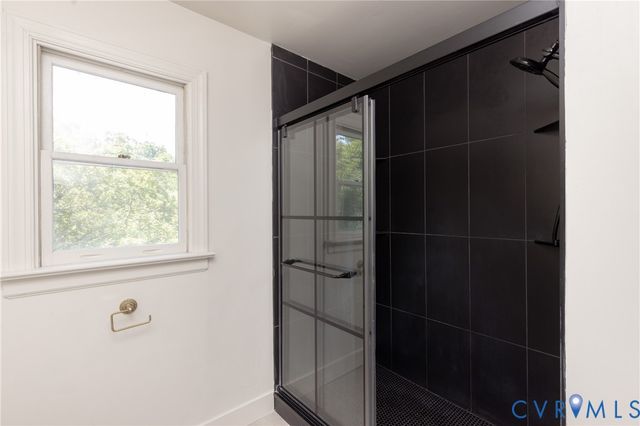 18337 Mabelton Rd, Montpelier, VA 23192