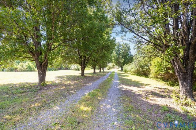 18337 Mabelton Rd, Montpelier, VA 23192