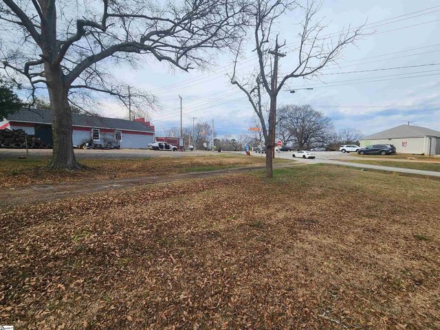 1212 Duncan Reidville Road, Duncan, SC 29344