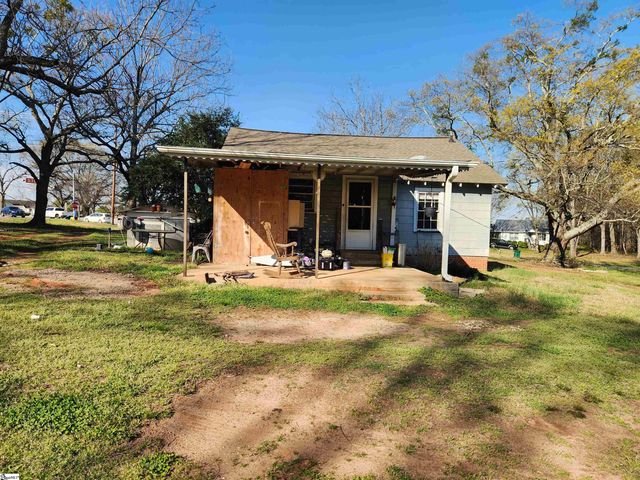 1212 Duncan Reidville Road, Duncan, SC 29344