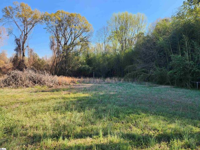 1212 Duncan Reidville Road, Duncan, SC 29344