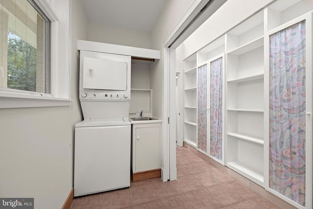 9744 THE CORRAL DR, Potomac, MD 20854