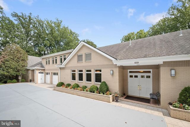 9744 THE CORRAL DR, Potomac, MD 20854