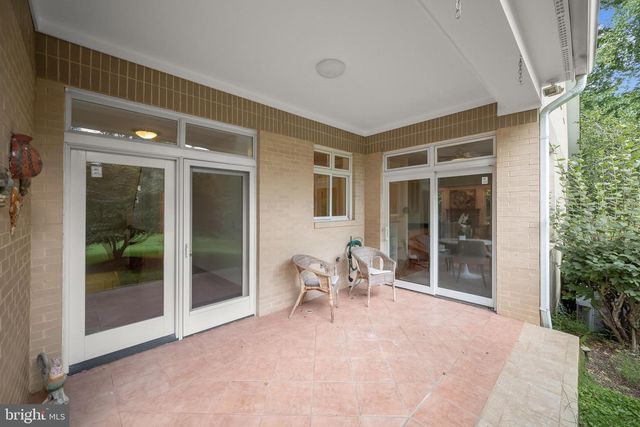 9744 THE CORRAL DR, Potomac, MD 20854