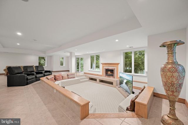 9744 THE CORRAL DR, Potomac, MD 20854