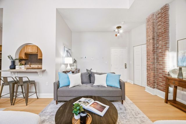 54 Forest St 212, Medford, MA 02155